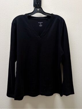 MM Lafleur Black V-Neck Long Sleeve 100% Tee XXL